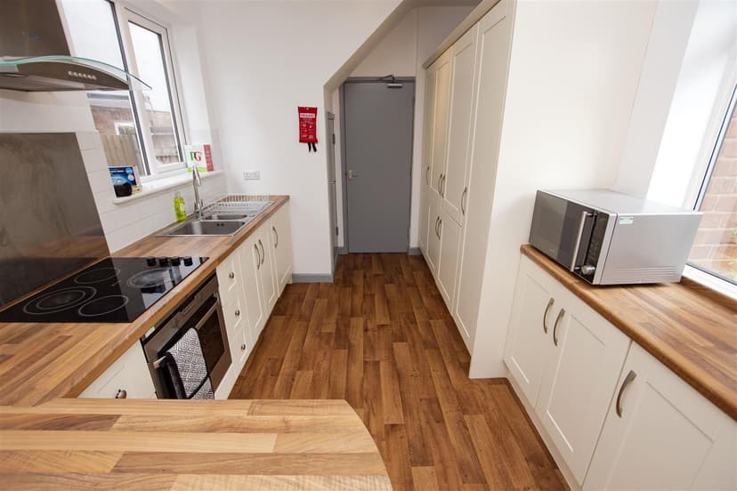 98, Bournbrook Road - Image 14