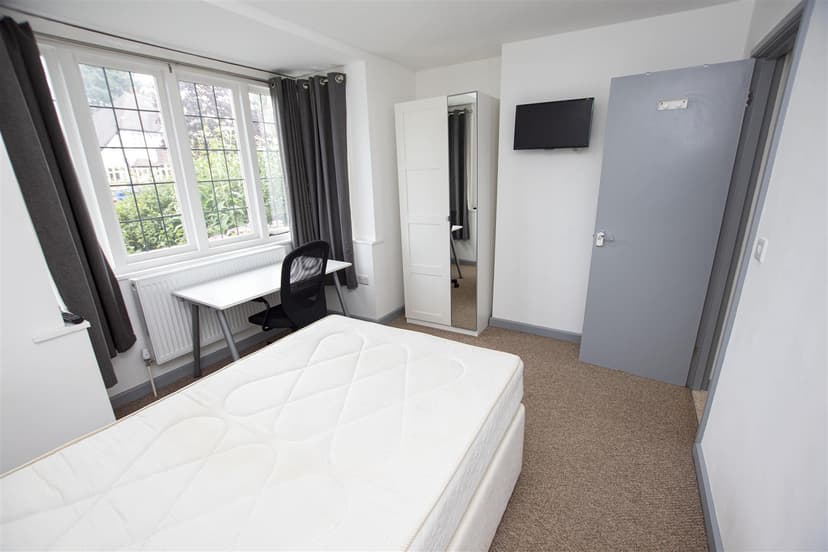 98, Bournbrook Road - Image 13