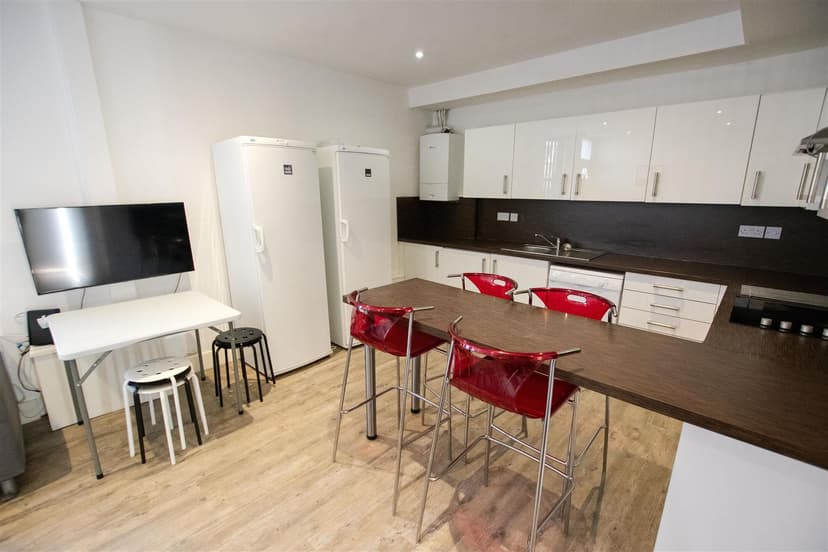57, Harrow Road - Image 2
