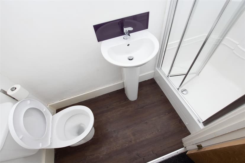 59, Harrow Road - Image 1