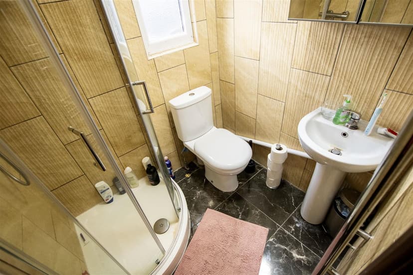 144, Bournbrook Road - Image 7