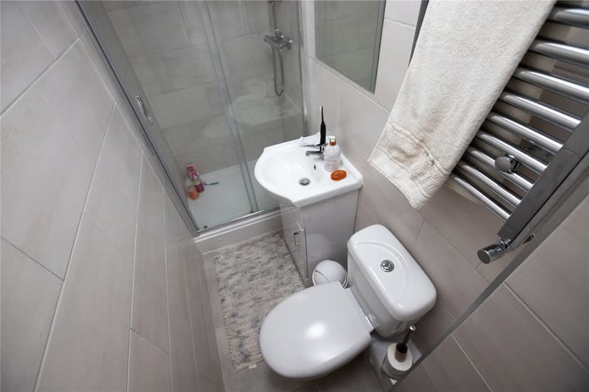 37, Harrow Road - Image 22
