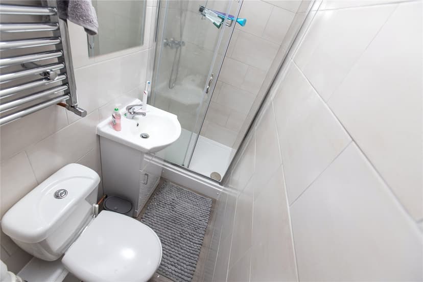 37, Harrow Road - Image 9