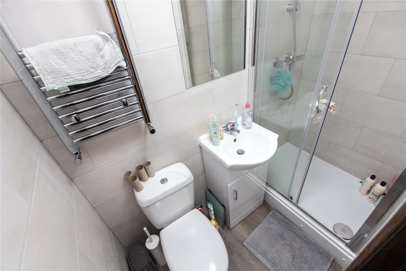 37, Harrow Road - Image 7