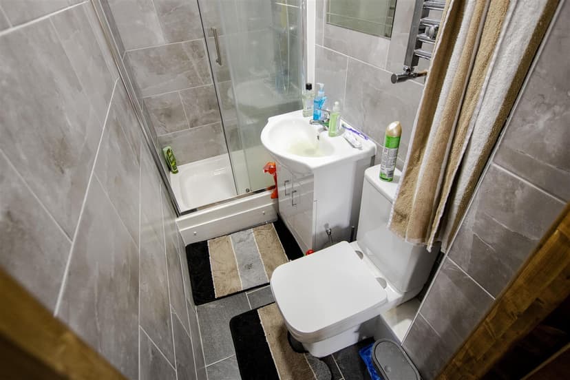 63, Teignmouth Road - Image 2