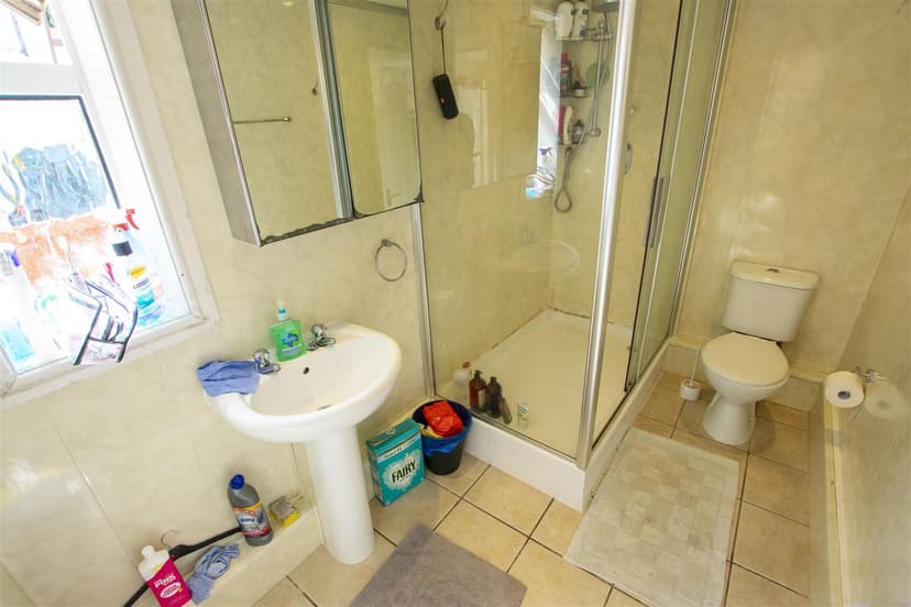 210, Heeley Road - Image 3