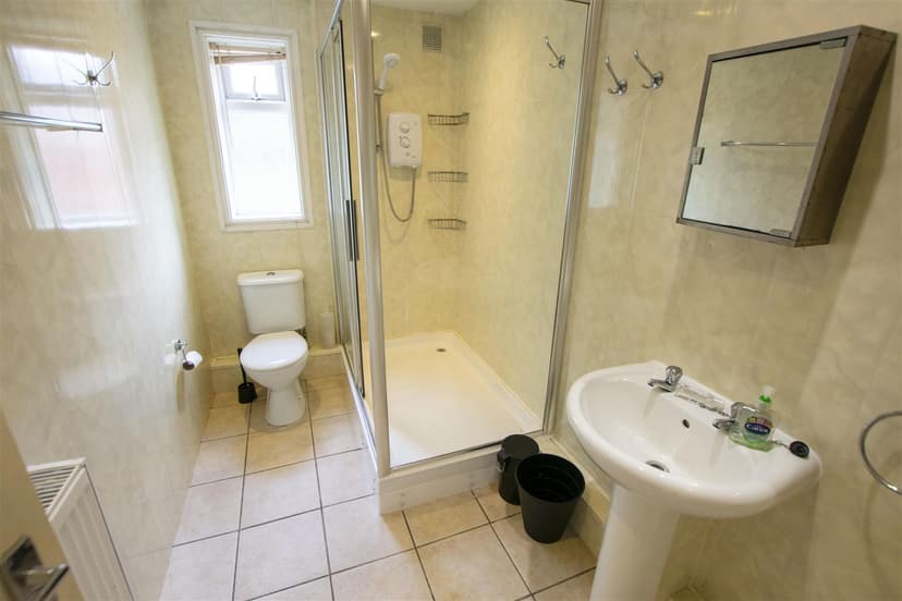 210, Heeley Road - Image 2