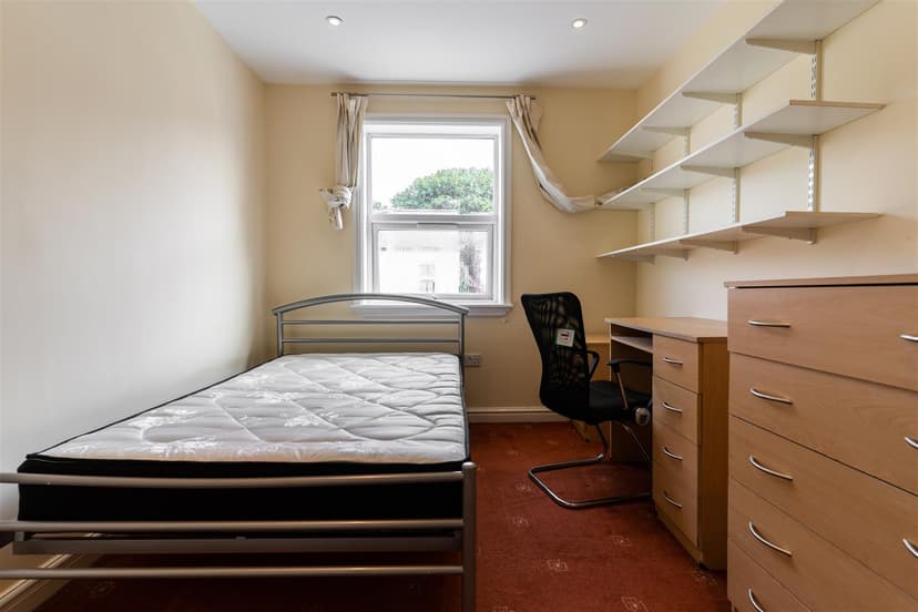 230, Heeley Road - Image 12