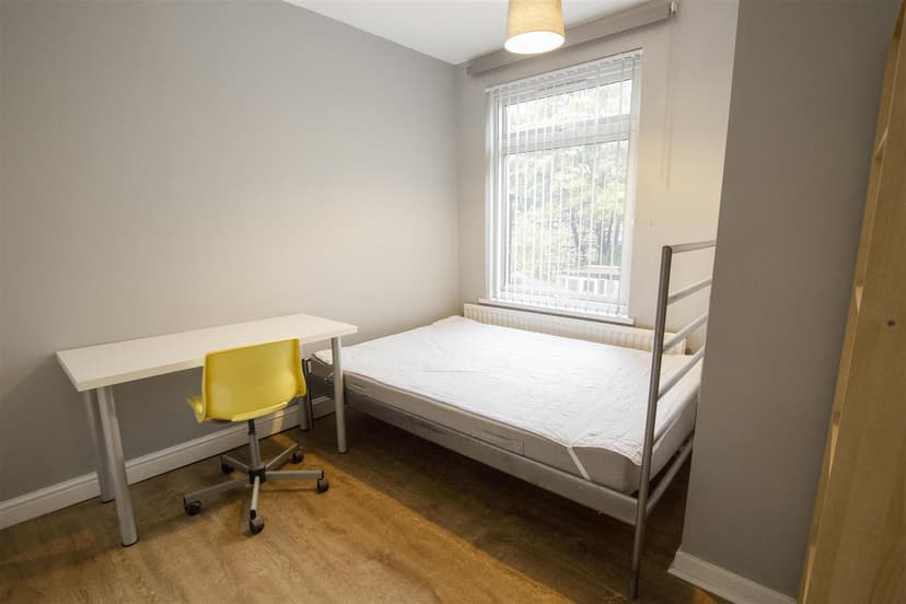 21, Teignmouth Road - Image 5