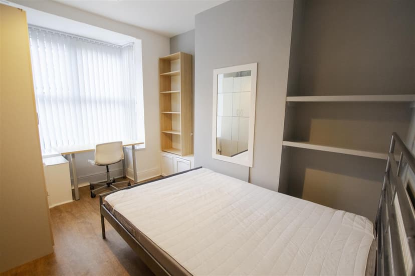 21, Teignmouth Road - Image 4