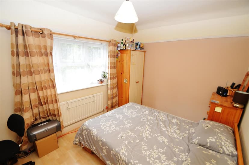 71, Reservoir Road - Image 2