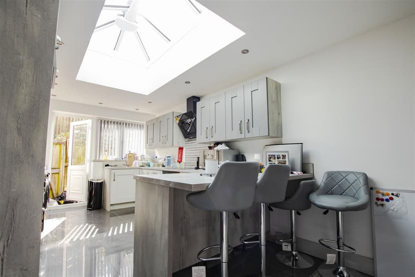 12, Goss Croft - Image 11