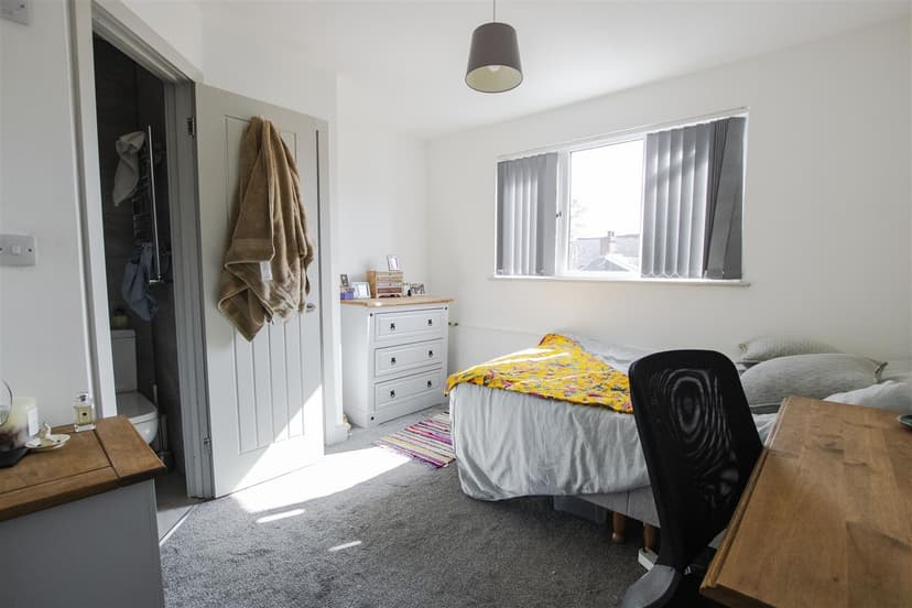 12, Goss Croft - Image 7