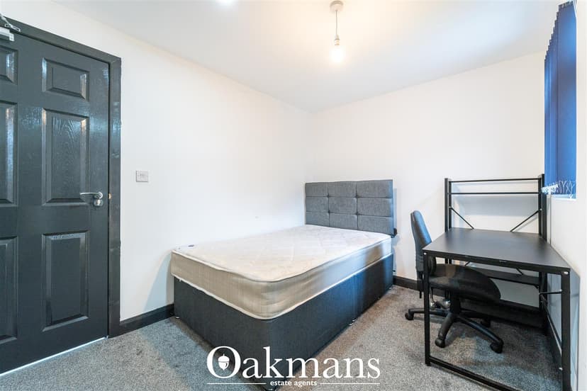 44, Gleave Road - Image 5