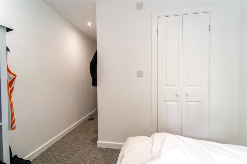 8, Keneggy Mews - Image 11