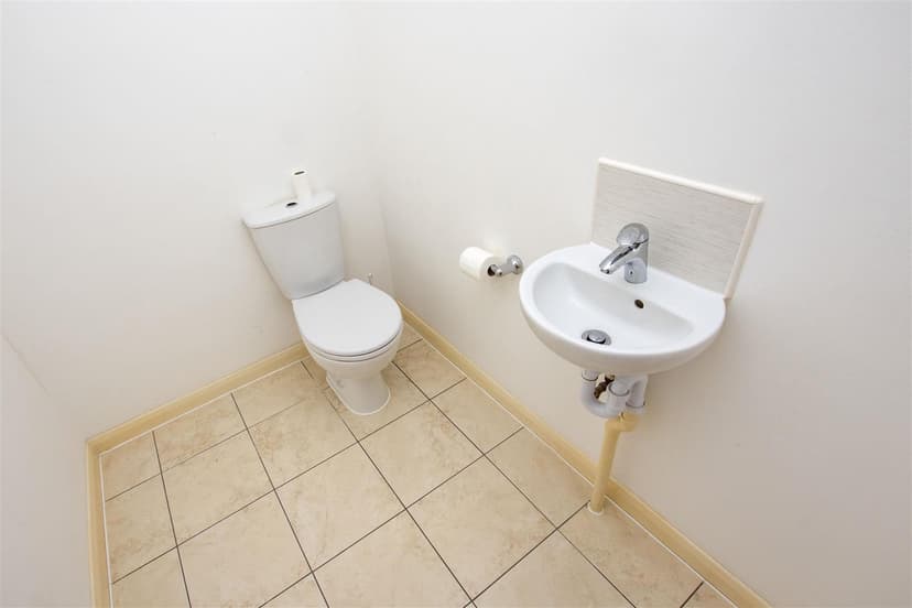 57, Elliott Road - Image 1