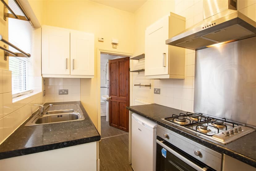 59, Northfield Road - Image 10