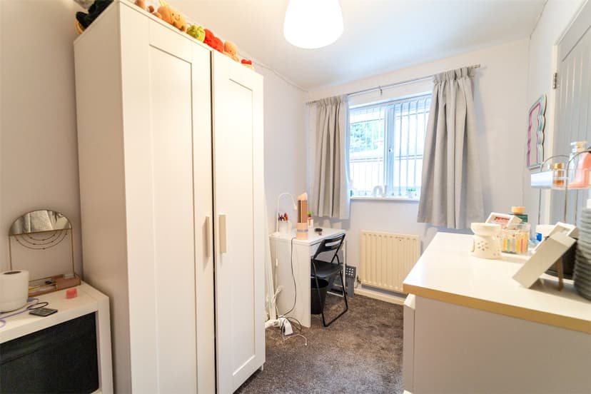 142, Heeley Road - Image 5