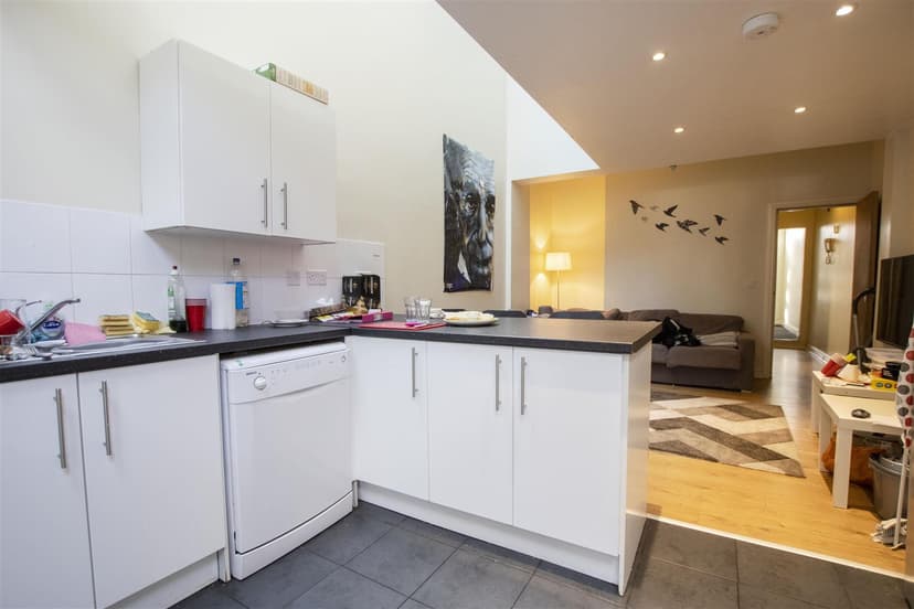 17, Heeley Road - Image 10