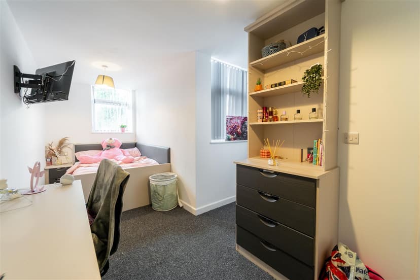 18, Gleave Road - Image 23