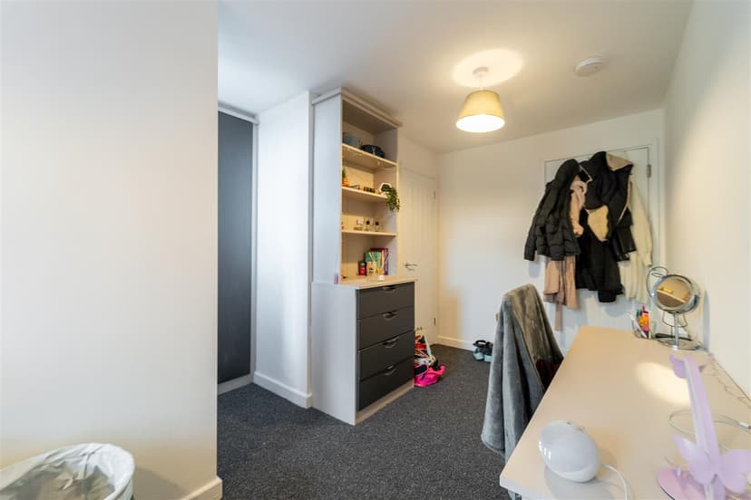 18, Gleave Road - Image 21