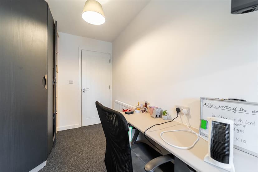 18, Gleave Road - Image 16