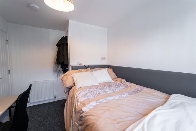 18, Gleave Road - Image 11