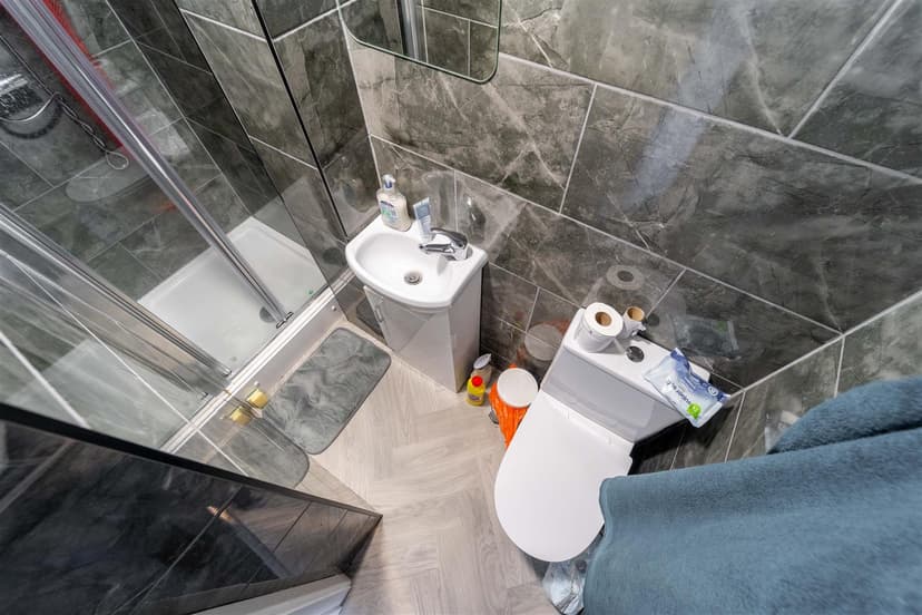 18, Gleave Road - Image 10