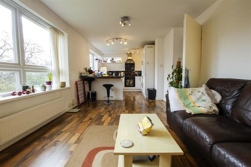 Flat 17, Edencroft, Wheeleys Road - Image 7