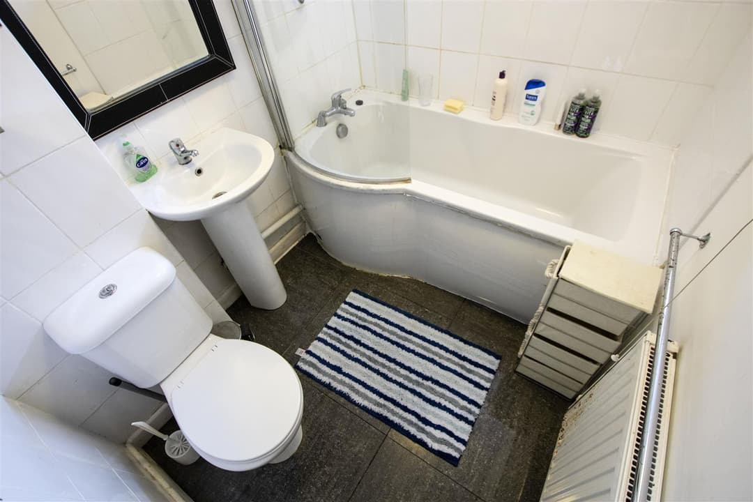 Flat 17, Edencroft, Wheeleys Road