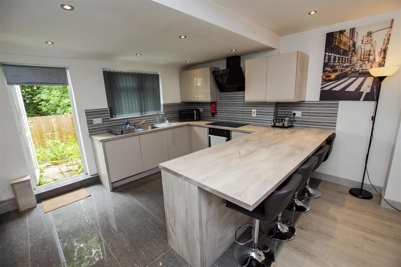 70, Quinton Road - Image 13