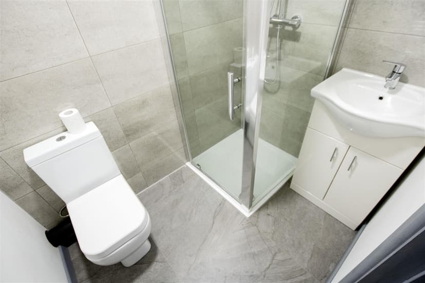 140A, Greenfield Road - Image 1