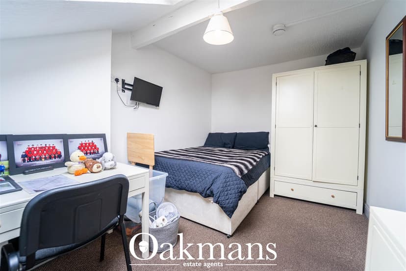 124, Raddlebarn Road - Image 2