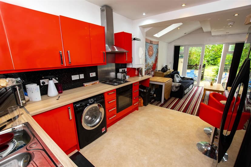 255, Heeley Road - Image 11
