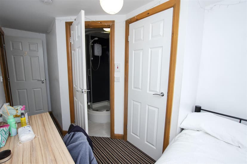 255, Heeley Road - Image 6