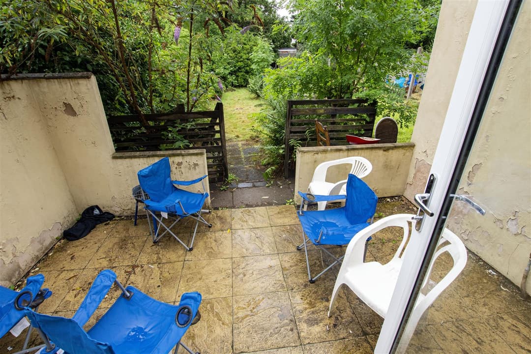 255, Heeley Road