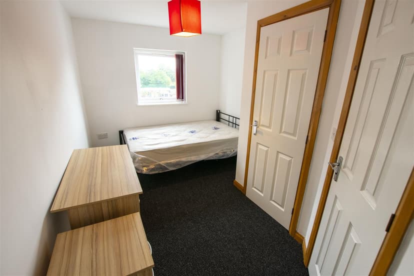 88, Raddlebarn Road - Image 17