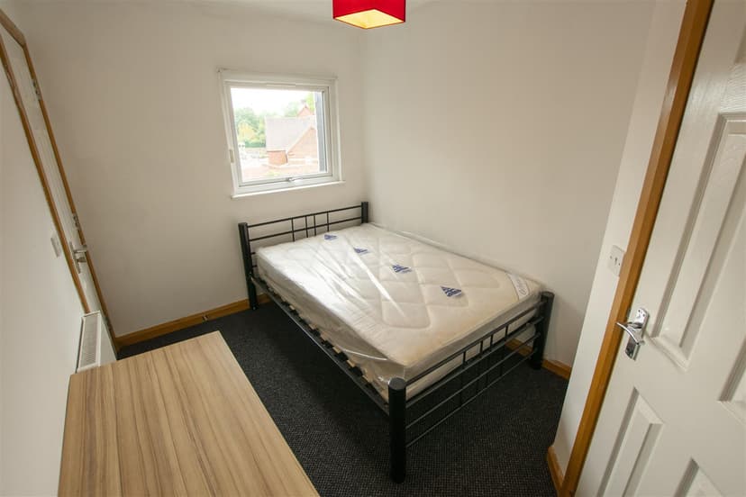 88, Raddlebarn Road - Image 14