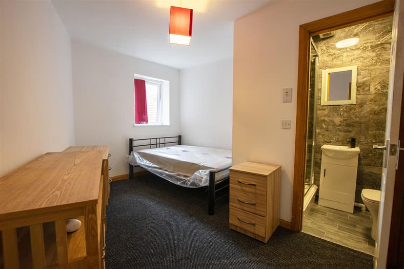 88, Raddlebarn Road - Image 11