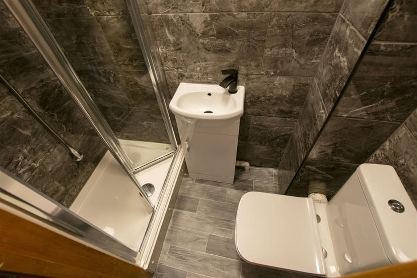 88, Raddlebarn Road - Image 5