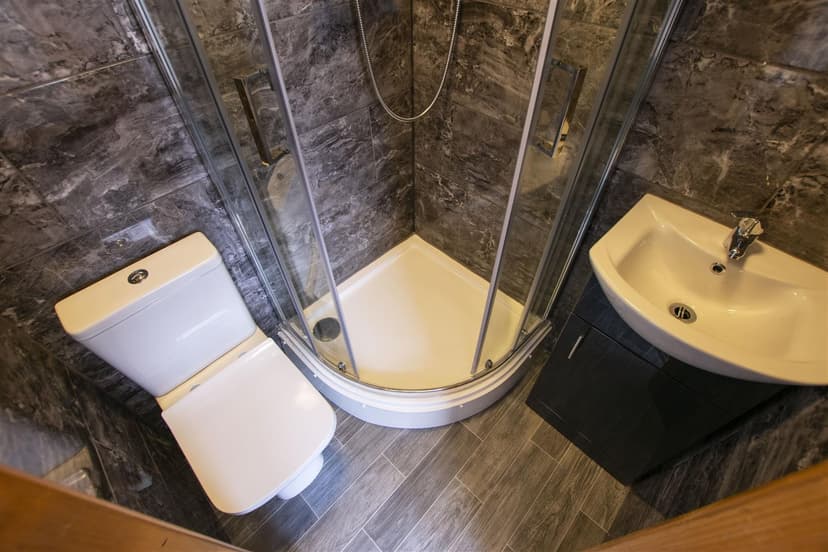 88, Raddlebarn Road - Image 4