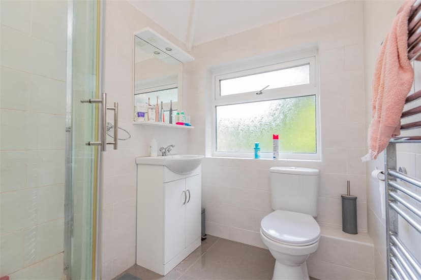 183, Hubert Road - Image 1