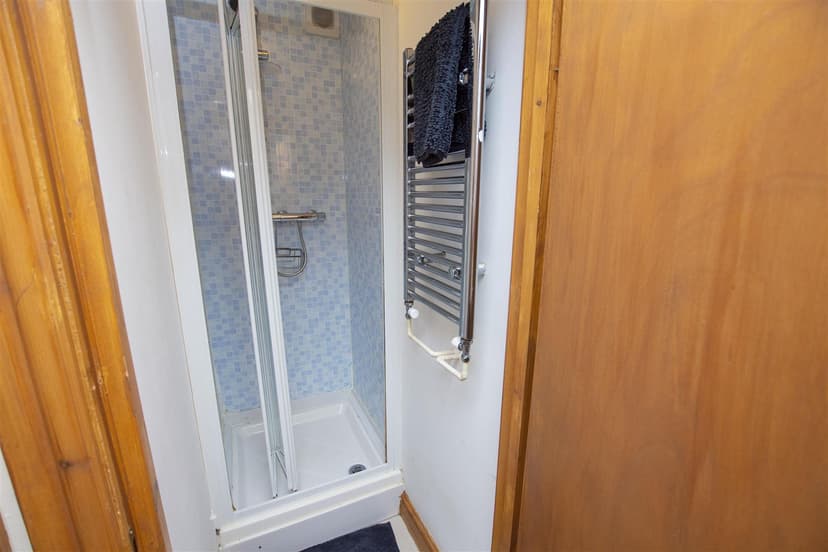 210, Hubert Road - Image 2