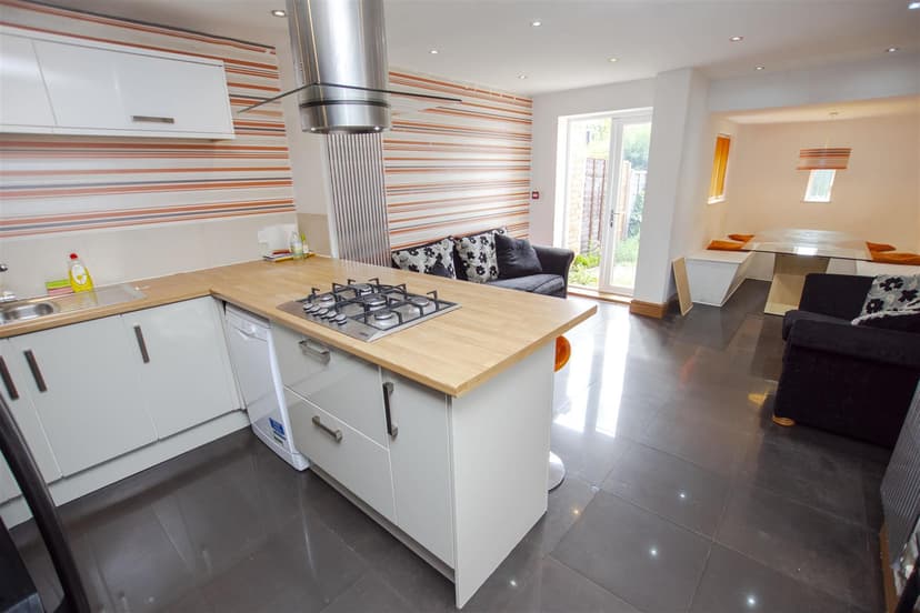 86, Teignmouth Road - Image 10