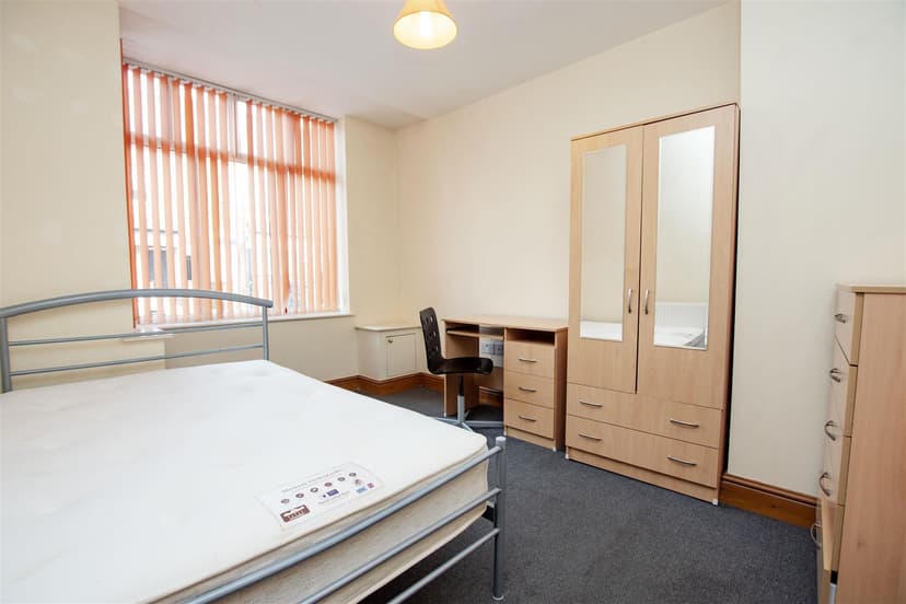 86, Teignmouth Road - Image 8