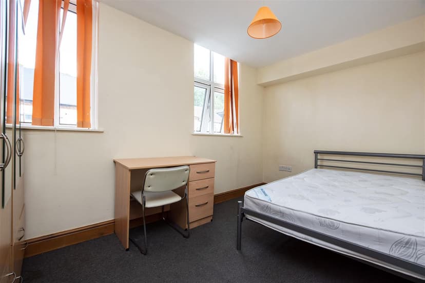 86, Teignmouth Road - Image 6