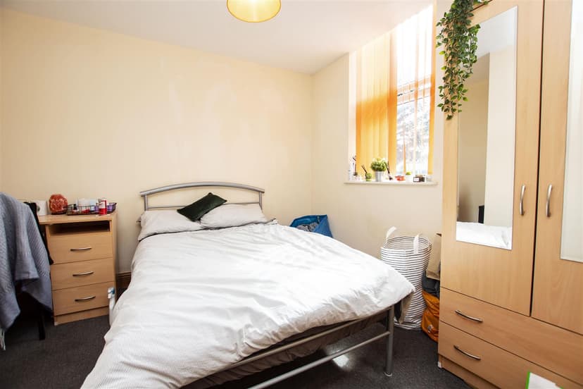 86, Teignmouth Road - Image 5