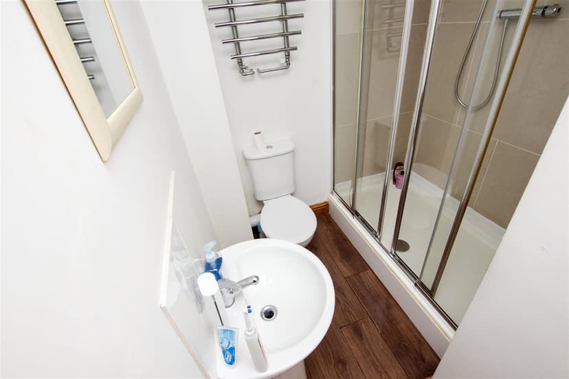 86, Teignmouth Road - Image 2