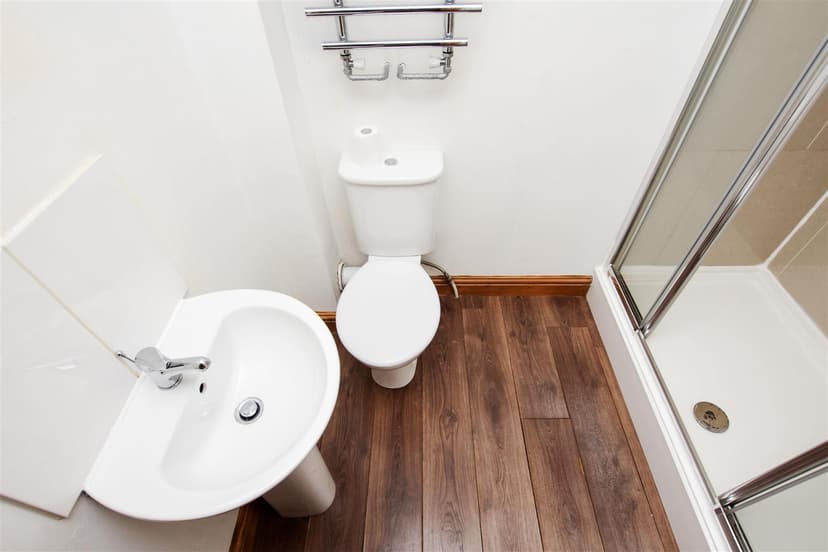 86, Teignmouth Road - Image 1