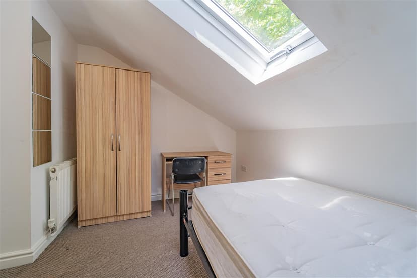 248, Tiverton Road - Image 15